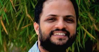 സാറാസ് എടുക്കുമ്പോള്‍ ദേഷ്യം നിയന്ത്രിക്കാന്‍ ഒരു പുസ്തകം എടുത്തുവെച്ചിരുന്നു; അനുഭവം പറഞ്ഞ് ജൂഡ് ആന്റണി ജോസഫ്