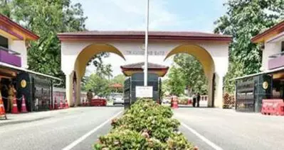 കൊച്ചി നാവികസേന ആസ്ഥാനത്ത് സുരക്ഷാ ജീവനക്കാരന്‍ വെടിയേറ്റ് മരിച്ച നിലയില്‍