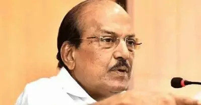 പൂട്ടിക്കണം, പൊളിക്കണം, കലക്കണം എന്നൊന്നുമല്ല ഒരു കേന്ദ്രമന്ത്രി പറയേണ്ടത്; വഖഫില്‍ സുരേഷ് ഗോപിക്കെതിരെ പി.കെ. കുഞ്ഞാലിക്കുട്ടി