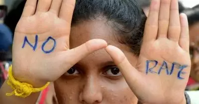 പീഡിപ്പിക്കാന്‍ ശ്രമിച്ച യുവാവിനെ കൊലപ്പെടുത്തി 23കാരി; സ്റ്റേഷന്‍ ജാമ്യത്തില്‍ വിട്ടയച്ച് പൊലീസ്