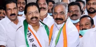 ഒത്തുതീര്‍പ്പ് വിവാദത്തില്‍ എ.കെ. ശശീന്ദ്രന് എന്‍.സി.പിയുടെ ക്ലീന്‍ ചിറ്റ്; പരാതി നല്‍കിയ യുവതിയുടെ അച്ഛന്‍ ഉള്‍പ്പെടെ ആറ് പേര്‍ക്കെതിരെ നടപടി