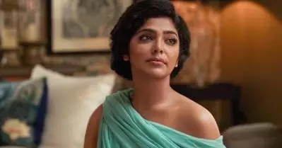 ‘അമ്മായിയച്ചന്‍ മരുമകന്‍ പോരെന്നും അളിയന്‍ പോരെന്നും നമ്മള്‍ കേള്‍ക്കുന്നില്ല’; സമൂഹത്തിലെ ആണധികാരത്തെക്കുറിച്ച് റിമ കല്ലിങ്കല്‍