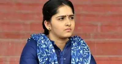 ഒരു നടനോ പുരുഷ മോഡലോ അങ്ങനെയൊരു ചിത്രമിട്ടാല്‍ പ്രശ്‌നമില്ല, ഞാന്‍ ഇട്ട ഫോട്ടോ ഇന്‍സ്റ്റഗ്രാം രണ്ട് തവണ ഡിലീറ്റ് ചെയ്തു; സനുഷ പറയുന്നു
