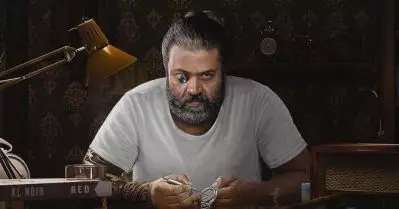 ‘അയാള്‍ ജീവിച്ചിരിക്കുന്നത് തന്നെ ഒരു പ്രതികാരം ചെയ്യാനാണ്’; സുരേഷ് ഗോപിയുടെ 251-ാം ചിത്രം സസ്‌പെന്‍സ് ത്രില്ലറെന്ന് സംവിധായകന്‍
