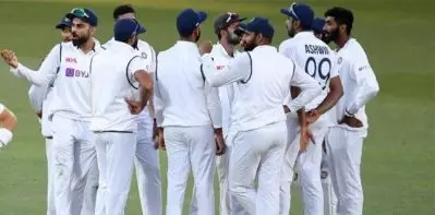 ഇംഗ്ലണ്ടിലുള്ള രണ്ട് ഇന്ത്യന്‍ ക്രിക്കറ്റ് താരങ്ങള്‍ക്ക് കൊവിഡ്