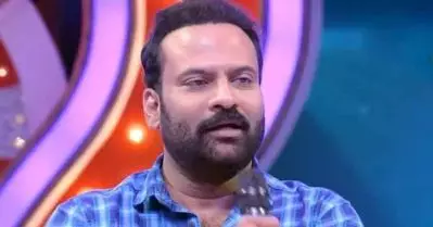 കിറ്റ് കൊടുത്തത് കൊണ്ട് ജനങ്ങളെ സന്തോഷിപ്പിക്കാനാവില്ല, വിനോദവും വേണം: ടിനി ടോം