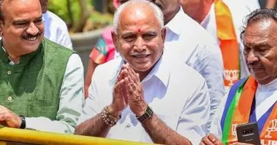 യെദിയൂരപ്പ കോണ്‍ഗ്രസിലേക്ക്? സിദ്ധരാമയ്യയുമായി രഹസ്യ കൂടിക്കാഴ്ച നടത്തിയെന്ന് കുമാര സ്വാമി