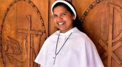 ലൂസി കളപ്പുരക്ക് മഠത്തില്‍ തുടരാമെന്ന് കോടതി; ഉത്തരവ് സിസ്റ്റര്‍ നല്‍കിയ ഹരജിയില്‍