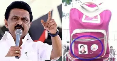 ജയലളിതയുടെ ചിത്രമുള്ള ബാഗുകള്‍ മാറ്റേണ്ട, ആ പണം വിദ്യാര്‍ത്ഥികള്‍ക്ക്; തീരുമാനവുമായി സ്റ്റാലിന്‍