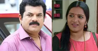 മുകേഷേട്ടനൊക്കെ ക്ഷീണിച്ച് ഇരിക്കുകയായിരുന്നു, എന്റെ ടേക്ക് കഴിഞ്ഞപ്പോള്‍ എല്ലാവരും കൈയ്യടിച്ചു; സൗമ്യ ഭാഗ്യനാഥ്