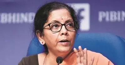 ഇന്ധനവില കുറയ്ക്കില്ല; ന്യായീകരണവുമായി കേന്ദ്രം
