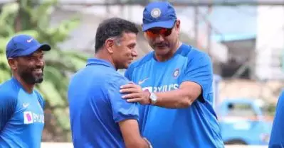 രവി ശാസ്ത്രി പടിയിറങ്ങുന്നു? പരിശീലകസ്ഥാനത്തേക്ക് ദ്രാവിഡിന് സാധ്യതയേറി