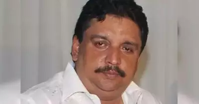 രാത്രികാലങ്ങളില്‍ പുറത്തിറങ്ങാതിരുന്നാല്‍ മതി കൊവിഡിനെ നമുക്ക് തുരത്താം; കൊവിഡ് പ്രതിരോധ പ്രവര്‍ത്തനങ്ങളെ പരിഹസിച്ച് ഷിബു ബേബി ജോണ്‍