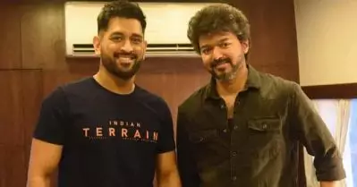 ‘തല’യും ‘ദളപതി’യും ഒന്നിച്ച്; ആഘോഷമാക്കി സോഷ്യല്‍ മീഡിയ