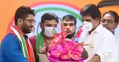 എ.ഐ.സി.സി ആസ്ഥാനത്ത് നിന്ന് അംഗത്വം സ്വീകരിച്ചു; കനയ്യ കുമാര്‍ ഔദ്യോഗികമായി കോണ്‍ഗ്രസില്‍