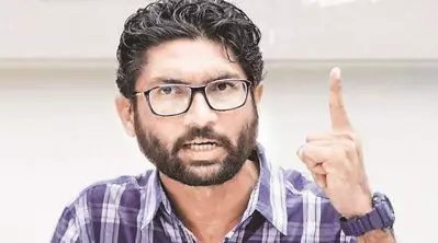 ജിഗ്‌നേഷ് മേവാനിയെ വീണ്ടും അറസ്റ്റ് ചെയ്തു; കാരണം പറയാതെ അസം പൊലീസ്