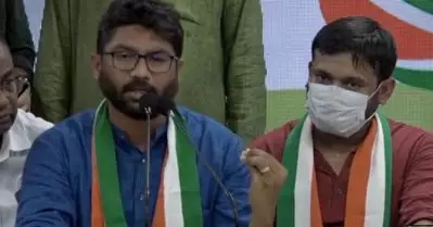 രണ്ടാം സ്വാതന്ത്ര്യസമരത്തിന് സമയമായി; സാങ്കേതിക കാരണം കൊണ്ട് ഇപ്പോള്‍ അംഗത്വം എടുക്കുന്നില്ല; അടുത്ത തവണ മത്സരിക്കുക കോണ്‍ഗ്രസ് ചിഹ്നത്തിലെന്നും ജിഗ്‌നേഷ് മേവാനി