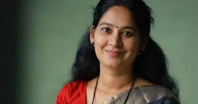 ചില മന്ത്രിമാര്‍ ഫോണ്‍ വിളിച്ചാല്‍ എടുക്കില്ല; വ്യക്തിപരമായ കാര്യം പറയാനല്ല വിളിക്കുന്നത്; പൊതുപരിപാടിക്കിടെ വിമര്‍ശനവുമായി പ്രതിഭ എം.എല്‍.എ