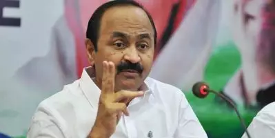 ഫോട്ടോ എടുക്കുന്നത് ജാതകം നോക്കിയല്ല, മോന്‍സനൊപ്പമുള്ള മന്ത്രിമാരുടെ ഫോട്ടോ പുറത്തുവന്നപ്പോള്‍ ഞങ്ങള്‍ മോശമായി ഒന്നും പറഞ്ഞില്ലല്ലോ; മുഖ്യമന്ത്രിയോട് സതീശന്‍