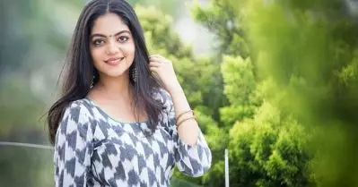 എന്റെ ആദ്യത്തെ കുഞ്ഞ് എന്ന് ഇതിനെ വിളിക്കാം; ജന്മദിനത്തില്‍ ‘തോന്നലി’ന്റെ ഫസ്റ്റ് ലുക്ക് പോസ്റ്റര്‍ പുറത്തുവിട്ട് അഹാന കൃഷ്ണ
