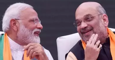 തെരഞ്ഞെടുപ്പ് അടുത്തു; ഇന്ധനവില കുറയ്ക്കാന്‍ തിരക്കിട്ട നീക്കവുമായി കേന്ദ്രം