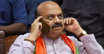 സമൂഹത്തിലെ ധാര്‍മിക മൂല്യങ്ങള്‍ കുറയുമ്പോള്‍ സദാചാര പൊലീസിംഗ് ഉണ്ടാകും; വിവാദ പരാമര്‍ശവുമായി കര്‍ണാടക മുഖ്യമന്ത്രി
