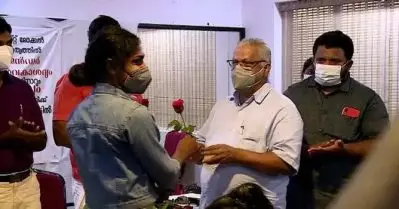 മാറ്റിനിര്‍ത്താതെ ചേര്‍ത്തു നിര്‍ത്തുകയാണ്; പാര്‍ട്ടി സമ്മേളനങ്ങളില്‍ ഭിന്ന ലിംഗക്കാരെയും പങ്കെടുപ്പിച്ച് സി.പി.എഎ.എം