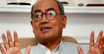 ഗുജറാത്ത് തെരഞ്ഞെടുപ്പ് കാലത്ത് അമിത് ഷായാണ് സഹായിച്ചത്; വാനോളം പുകഴ്ത്തി ദിഗ്‌വിജയ് സിംഗ്
