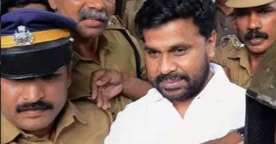 നടിയെ ആക്രമിച്ച കേസ്; ദിലീപിന്റെ ഡ്രൈവര്‍ കൂറുമാറി