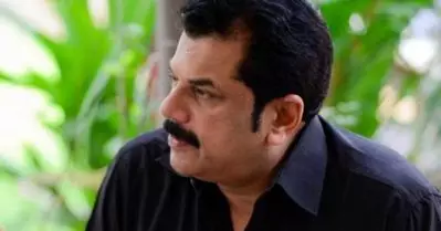 ഞാന്‍ കാരണം നിനക്ക് എന്തെങ്കിലും വിഷമമുണ്ടായെങ്കില്‍ മാപ്പുതരണമെന്ന് പറഞ്ഞ് അദ്ദേഹം കൈപിടിച്ചു; അനുഭവം പങ്കുവെച്ച് മുകേഷ്