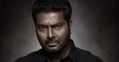 ഹാപ്പി ബര്‍ത് ഡേ നരെയ്ന്‍; ജന്മദിനത്തില്‍ പുതിയ സോളോ പോസ്റ്റര്‍ പുറത്ത് വിട്ട് ടീം അദൃശ്യം