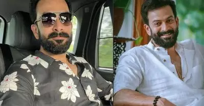 ‘പൂക്കളര്‍ ഷര്‍ട്ടിട്ട കടുവ’; വീണ്ടും മലയാളത്തില്‍ ക്യാപ്ഷനുമായി പൃഥ്വി, പിഷാരടി ഒപ്പമുണ്ടോയെന്ന് ആരാധകര്‍