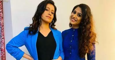 ആടിത്തിമിര്‍ത്ത് രഞ്ജിനിയും രഞ്ജിനിയും; വൈറലായി വീഡിയോ