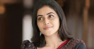മലയാളത്തില്‍ ആദ്യം അവരെന്നെ വിളിച്ച് സംസാരിക്കും, റോള്‍ ഉറപ്പിക്കും, പിന്നെ പിന്തിരിയും; എന്തുകൊണ്ടാണിങ്ങനെയെന്ന് അറിയില്ല: ഷംന കാസിം