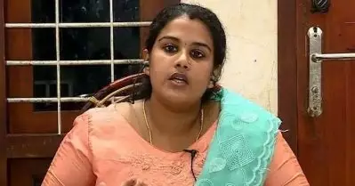 ദത്ത് വിവാദം; അനുപമയുടെ കുഞ്ഞിനെ ആന്ധ്രയിലെത്തി ഏറ്റുവാങ്ങി ശിശുക്ഷേമ സമിതി, വൈകാതെ കേരളത്തിലേക്ക്