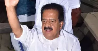 ചോറ് ഇവിടെയും കൂറ് അങ്ങ് ചൈനയിലും, സി.പി.ഐ.എമ്മിന് ഇന്ത്യയില്‍ പ്രവര്‍ത്തിക്കാനുള്ള ധാര്‍മികാവകാശമില്ല: ചെന്നിത്തല