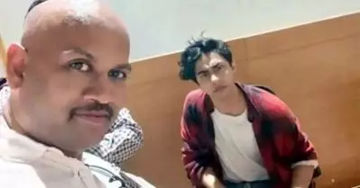 ‘ആര്യന്‍ ഖാനെ ‘രക്ഷിക്കാന്‍’ വിവാദ ഡിക്റ്ററ്റീവ് കെ.പി. ഗോസാവിക്ക് ആദ്യം 50 ലക്ഷം നല്‍കി, പിന്നീട് തിരിച്ചുവാങ്ങി’; ഇടനിലക്കാരന്‍ സാം ഡിസൂസ
