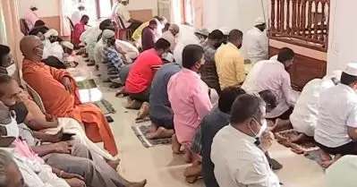 എല്ലാവര്‍ക്കും പ്രവേശനം; ഇതര മതസ്ഥര്‍ക്ക് പള്ളിയില്‍ പ്രവേശനമൊരുക്കി ആലപ്പുഴയിലെ മര്‍കസ് ജുമാ മസ്ജിദ്