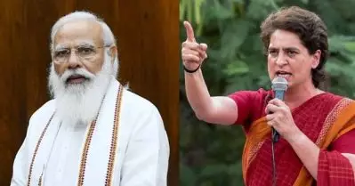 ജീവന്‍ രക്ഷിക്കാനല്ല, പ്രധാനമന്ത്രിയുടെ സ്വകാര്യ പരസ്യത്തിനാണ് വാക്‌സിനേഷന്‍ ഉപയോഗിക്കുന്നത്; ‘ആരാണ് ഉത്തരവാദി’ ക്യാംപെയ്‌നുമായി പ്രിയങ്ക ഗാന്ധി