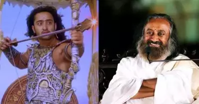 ‘പാണ്ഡവര്‍ അസ്ത്രങ്ങള്‍ സൂക്ഷിച്ചിരുന്ന സ്ഥലമായിരുന്നു ആസ്‌ത്രേലിയ!’ ‘അപ്പോള്‍ മലേഷ്യയോ ഗുരുവേ?!’ ശ്രീ ശ്രീ രവിശങ്കറിനെ എയറില്‍ കേറ്റി ട്രോളന്‍മാര്‍