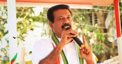 സിനിമാക്കാര്‍ രാഷ്ട്രീയ സമരങ്ങളില്‍ കക്ഷി ചേരരുത്; ജോജുവുമായുള്ള ഒത്തുതീര്‍പ്പ് അട്ടിമറിച്ചത് ബി. ഉണ്ണികൃഷ്ണനെന്ന് ടോണി ചമ്മണി