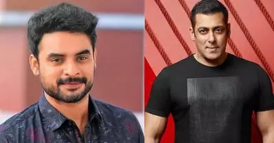 ‘മിന്നല്‍ മുരളിയില്‍ സല്‍മാന്‍ ഖാന്‍ കാമിയോ റോളില്‍?’; ടൊവിനോയുടെ പുതിയ ഫോട്ടോയ്ക്ക് പിന്നാലെ ആകാംക്ഷയോടെ ആരാധകര്‍