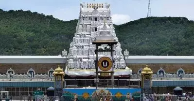 തേങ്ങ എങ്ങനെ ഉടയ്ക്കണമെന്നും ആരതി എങ്ങനെ നടത്തണമെന്നും കോടതി പറയണോ!തിരുപ്പതി ക്ഷേത്രവുമായി ബന്ധപ്പെട്ട ഹരജിയില്‍ സുപ്രീംകോടതി