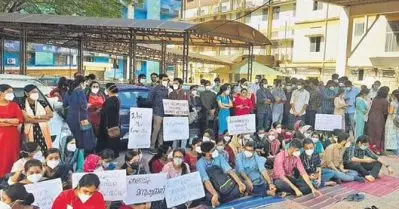 പി.ജി ഡോക്ടര്‍മാരുടെ സമരം ഭാഗികമായി പിന്‍വലിച്ചു; ഒ.പി, വാര്‍ഡ് ബഹിഷ്‌കരണം തുടരും