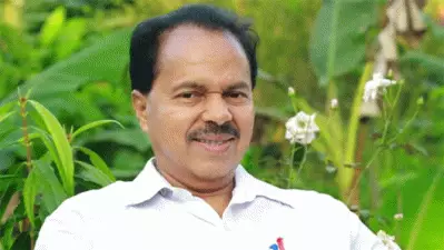 പി.ടി തോമസിനായി പൂക്കള്‍ വാങ്ങിയതില്‍ നടത്തിയ അഴിമതിയില്‍ പ്രതിഷേധവുമായി പ്രതിപക്ഷം