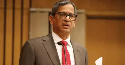മാധ്യമപ്രവര്‍ത്തകര്‍ ന്യൂസും വ്യൂസും കൂട്ടിച്ചേര്‍ക്കുന്നത് അപകടകരമായ നടപടി; ചീഫ് ജസ്റ്റിസ് എന്‍.വി രമണ