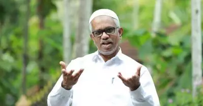 കൊവിഡ് മാനദണ്ഡങ്ങള്‍ പാലിക്കാതെ വഖഫ് സംരക്ഷണ സമ്മേളനം; സമസ്ത നേതാവ് അബ്ദുസമദ് പൂക്കോട്ടൂരിനെതിരെ കേസ്