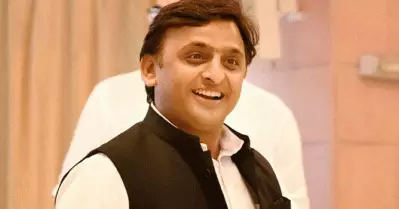 ഉത്തര്‍പ്രദേശില്‍ ദളിത് വോട്ടുകള്‍ സമാഹരിക്കാന്‍ പുതിയ നീക്കവുമായി അഖിലേഷ് യാദവ്