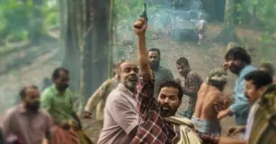‘ചില മാന്യന്മാര്‍ക്ക് വേണ്ടി പ്രത്യേകം’; ചുരുളിയിലെ രംഗത്തിന്റെ കിടിലന്‍ സ്പൂഫ് വേര്‍ഷന്‍ പങ്കുവെച്ച് വിനയ് ഫോര്‍ട്ട്