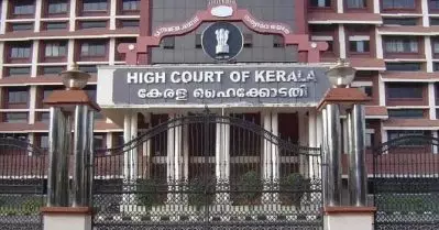 വിദ്യാര്‍ഥികളുടെ കൊടിമരം കോളേജുകളില്‍ വേണ്ട : ഹൈക്കോടതി
